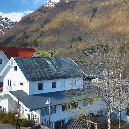Svingen Apartments Balestrand Exterior foto