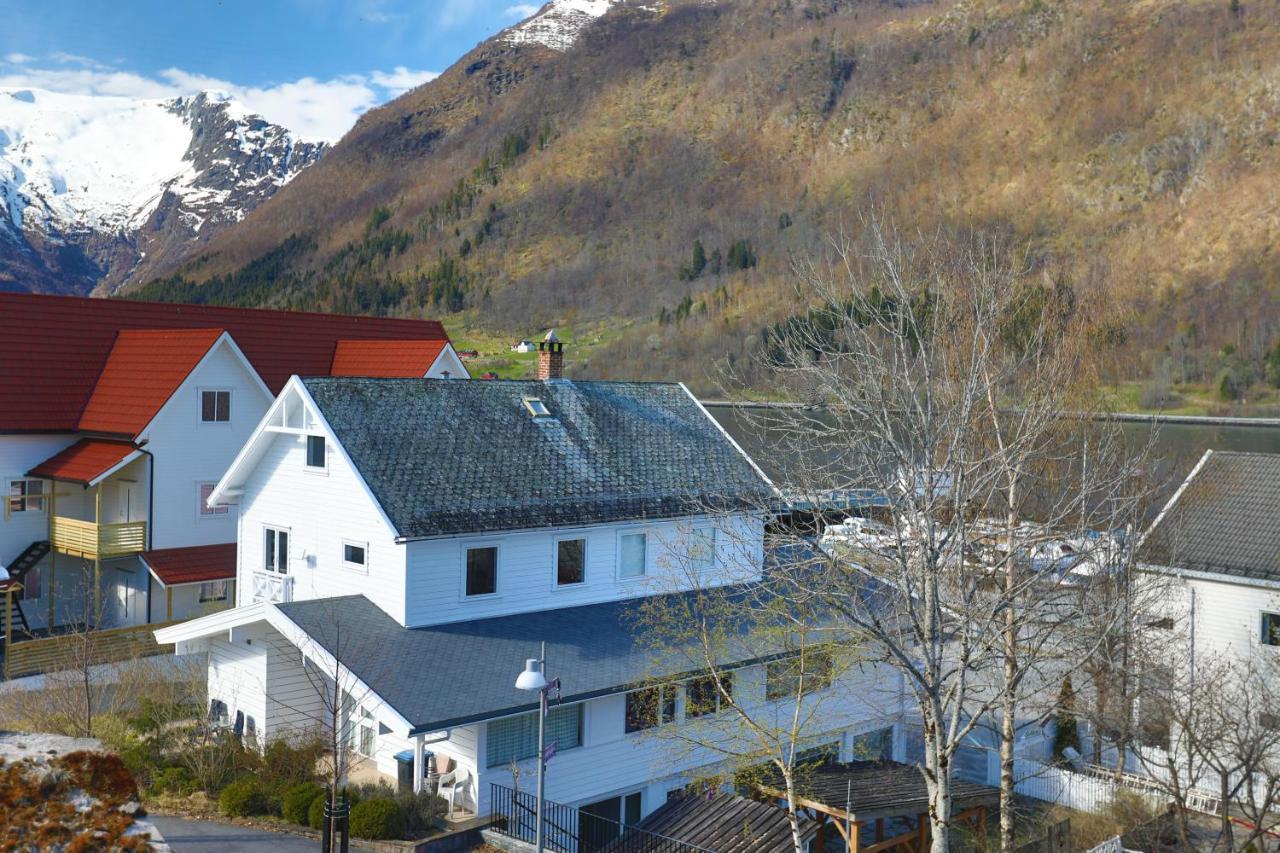 Svingen Apartments Balestrand Exterior foto